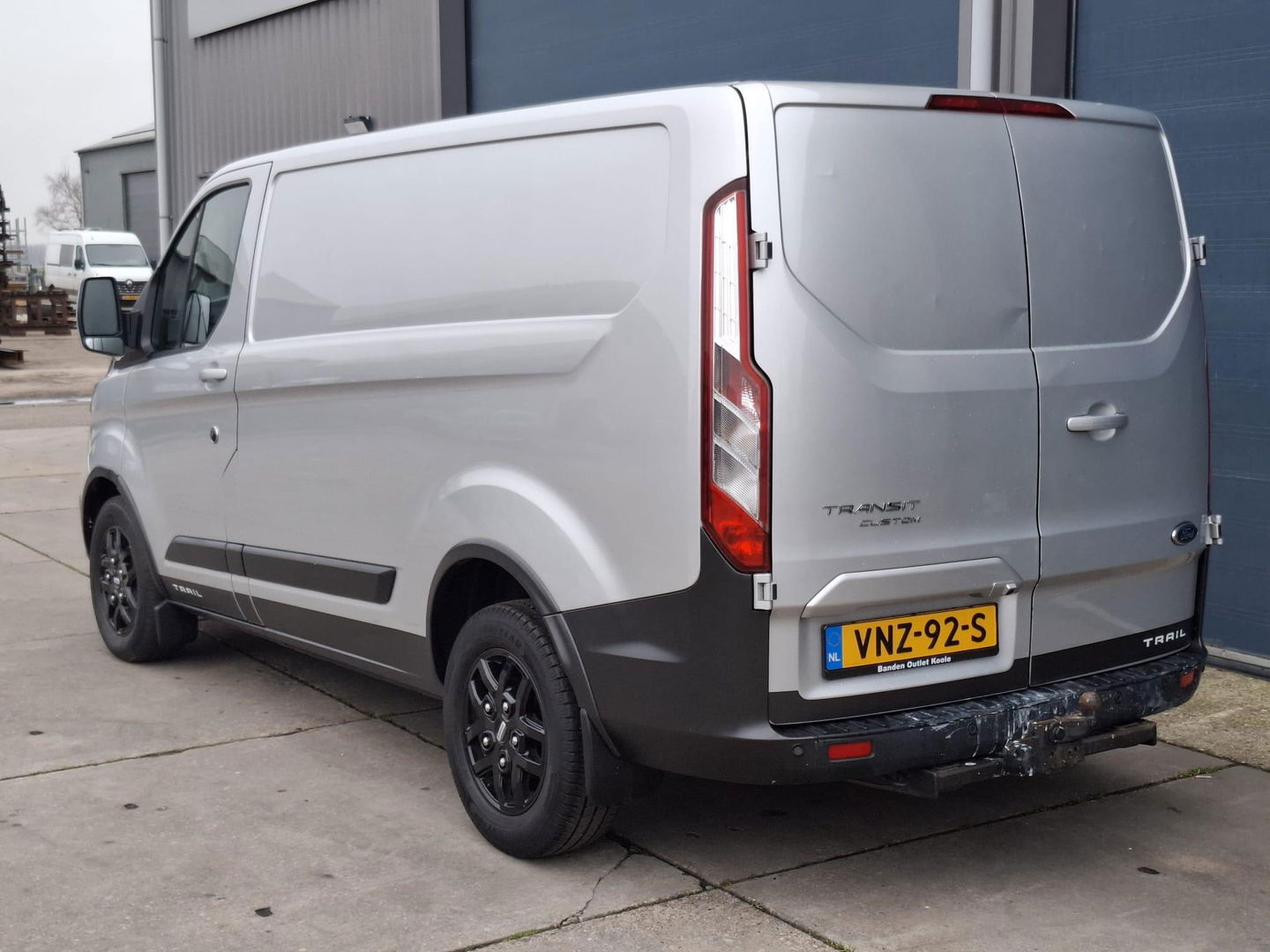 Ford Transit Custom 340 2.0 TDCI L1H1 Trend TRAIL UITVOERING / LED / CRUISE CONTROLE / CARPLAY / TREKHAAK / LEER