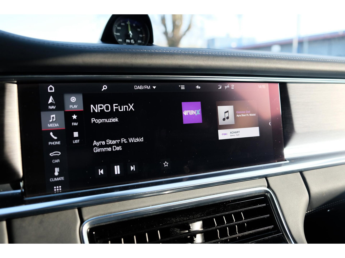 Porsche Panamera Sport Turismo 4.0 V8 Turbo S 700pk E-Hybrid Panoramadak Keramisch Luchtvering 4-wielsturing NLauto 1e eigenaar!