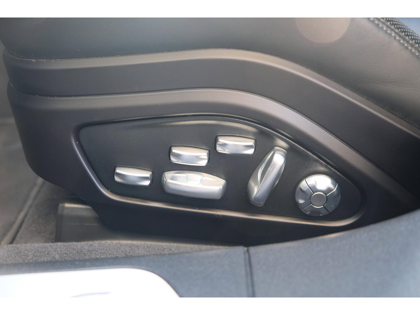 Porsche Panamera Sport Turismo 4.0 V8 Turbo S 700pk E-Hybrid Panoramadak Keramisch Luchtvering 4-wielsturing NLauto 1e eigenaar!