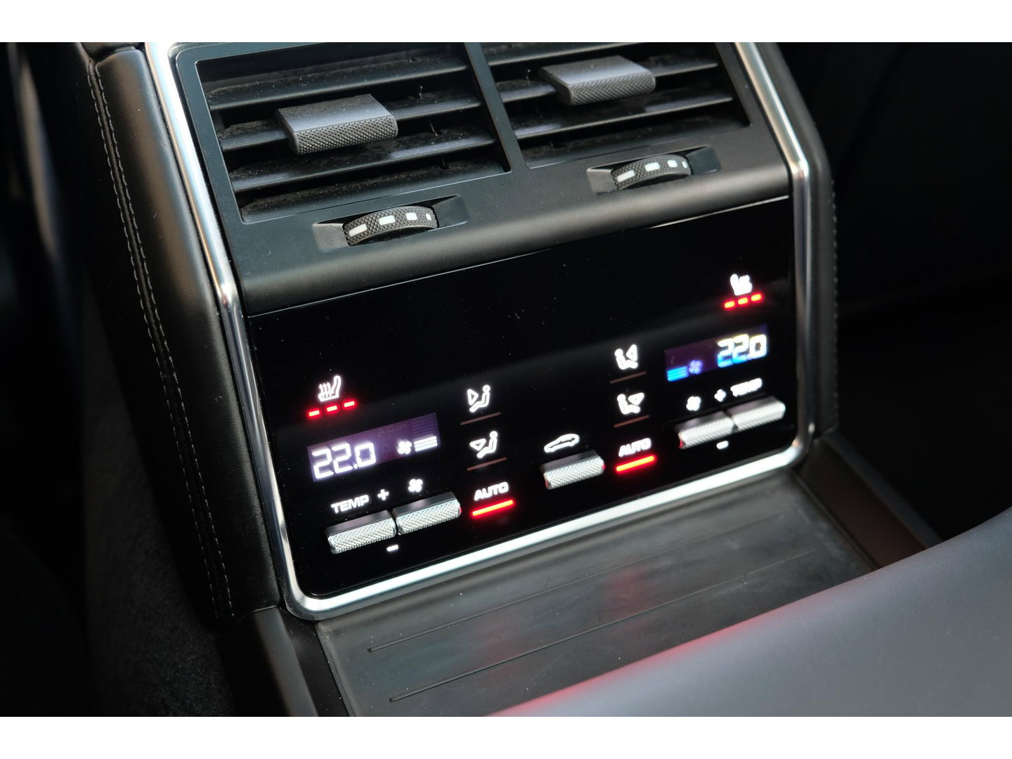 Porsche Panamera Sport Turismo 4.0 V8 Turbo S 700pk E-Hybrid Panoramadak Keramisch Luchtvering 4-wielsturing NLauto 1e eigenaar!