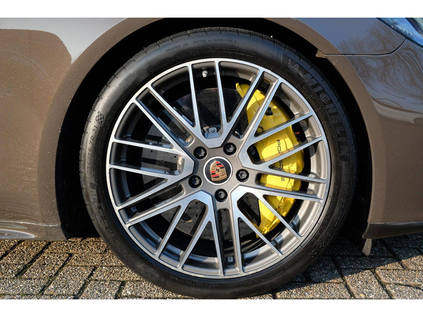 Porsche Panamera Sport Turismo 4.0 V8 Turbo S 700pk E-Hybrid Panoramadak Keramisch Luchtvering 4-wielsturing NLauto 1e eigenaar!