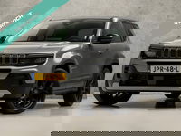 Jeep Avenger - 1.2 Altitude Sport (APPLE CARPLAY, GROOT NAVI, 360 CAMERA, JBL AUDIO, STOELVERWARMING, SPORTSTOELEN, ADAPTIVE CRUISE, GETINT GLAS, KEYLESS, NIEUWSTAAT)