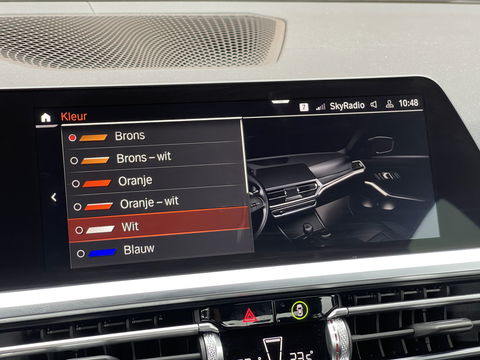 BMW 3 Serie 318i High Executive Edition | Apple Carplay | Sfeerverlichting | Keyless Go | Stop&Go | Airconditioning | Parkeersensoren |