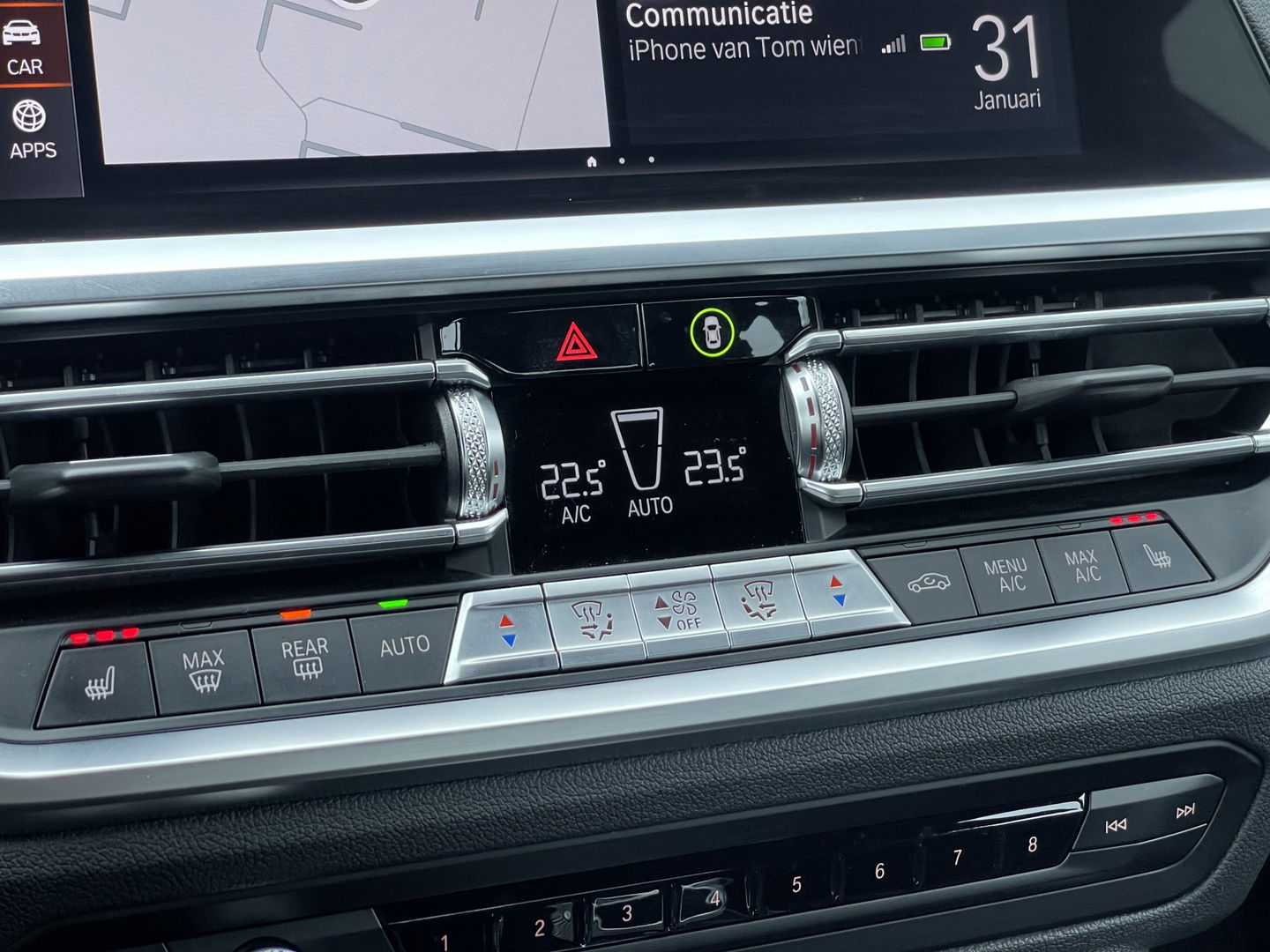 BMW 3 Serie 318i High Executive Edition | Apple Carplay | Sfeerverlichting | Keyless Go | Stop&Go | Airconditioning | Parkeersensoren |