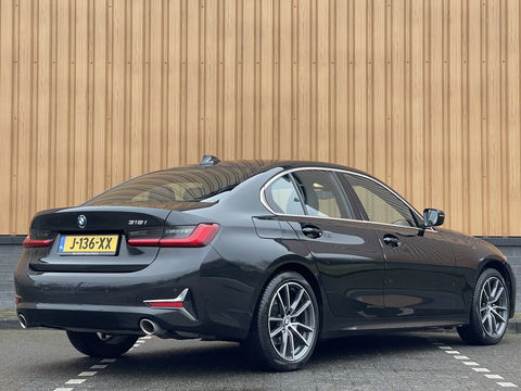BMW 3 Serie 318i High Executive Edition | Apple Carplay | Sfeerverlichting | Keyless Go | Stop&Go | Airconditioning | Parkeersensoren |