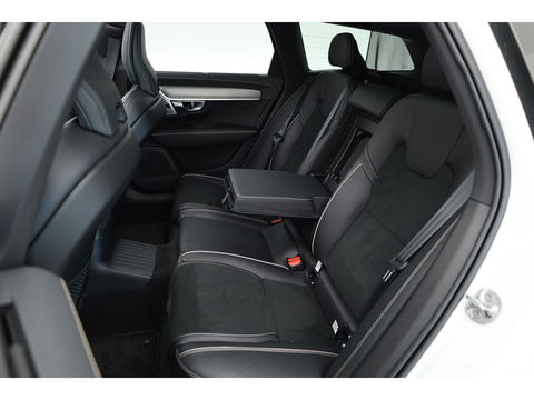 Volvo V90 2.0 T8 Recharge R-Design | Bowers & Wilkins | Luchtvering | Trekhaak | Pano | Head-up | 360 Camera |