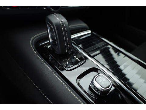 Volvo V90 2.0 T8 Recharge R-Design | Bowers & Wilkins | Luchtvering | Trekhaak | Pano | Head-up | 360 Camera |