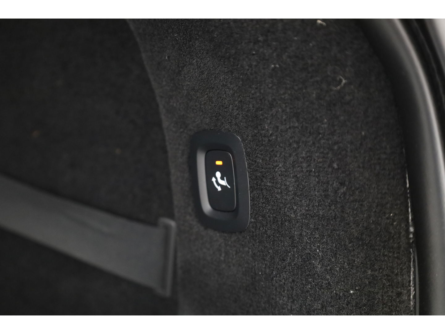 Volvo V90 2.0 T8 Recharge R-Design | Bowers & Wilkins | Luchtvering | Trekhaak | Pano | Head-up | 360 Camera |