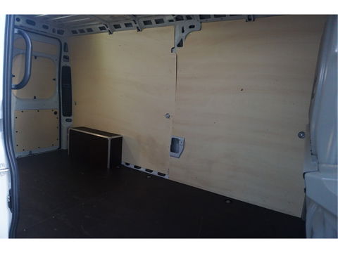 Citroën Jumper 35 2.2 EAT8 140PK Automaat L3H2 BPM VRIJ!! 10" Navi, Climate, Camera, LED, 270º Deur Betimmering!! NR. J075*