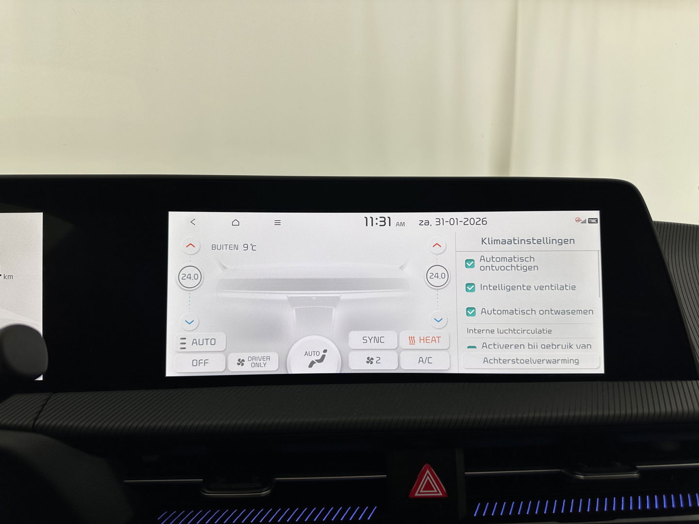 Kia Ev6 GT-Line 77.4 kWh (3-Fase-11kW) {SOH-100%} (INCL-BTW) Aut. *HEATPUMP | PANO | HEAD-UP | LEATHER-ALCANTARA | ADAPTIVE-CRUISE | DIGI-COCKPIT | MERIDIAN-AUDIO | MEMORYPACK | FULL-LED | KEYLESS | TOPVIEW | DAB | BLINDSPOT | NAVI-FULLMAP |