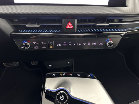 Kia Ev6 GT-Line 77.4 kWh (3-Fase-11kW) {SOH-100%} (INCL-BTW) Aut. *HEATPUMP | PANO | HEAD-UP | LEATHER-ALCANTARA | ADAPTIVE-CRUISE | DIGI-COCKPIT | MERIDIAN-AUDIO | MEMORYPACK | FULL-LED | KEYLESS | TOPVIEW | DAB | BLINDSPOT | NAVI-FULLMAP |