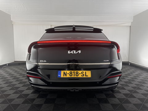 Kia Ev6 GT-Line 77.4 kWh (3-Fase-11kW) {SOH-100%} (INCL-BTW) Aut. *HEATPUMP | PANO | HEAD-UP | LEATHER-ALCANTARA | ADAPTIVE-CRUISE | DIGI-COCKPIT | MERIDIAN-AUDIO | MEMORYPACK | FULL-LED | KEYLESS | TOPVIEW | DAB | BLINDSPOT | NAVI-FULLMAP |