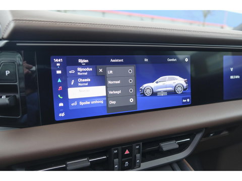 Porsche Macan 4 388pk 100kWh Panoramadak Luchtvering Bijrijdersdisplay 18-weg Sportstoelen Bose NLauto