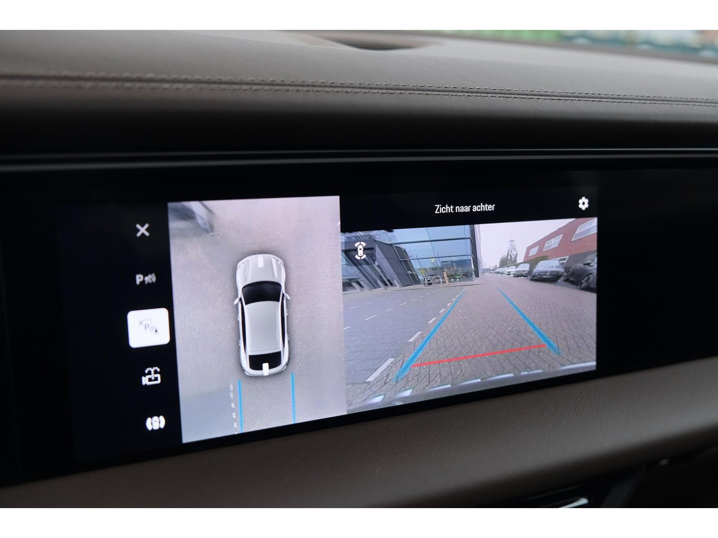 Porsche Macan 4 388pk 100kWh Panoramadak Luchtvering Bijrijdersdisplay 18-weg Sportstoelen Bose NLauto