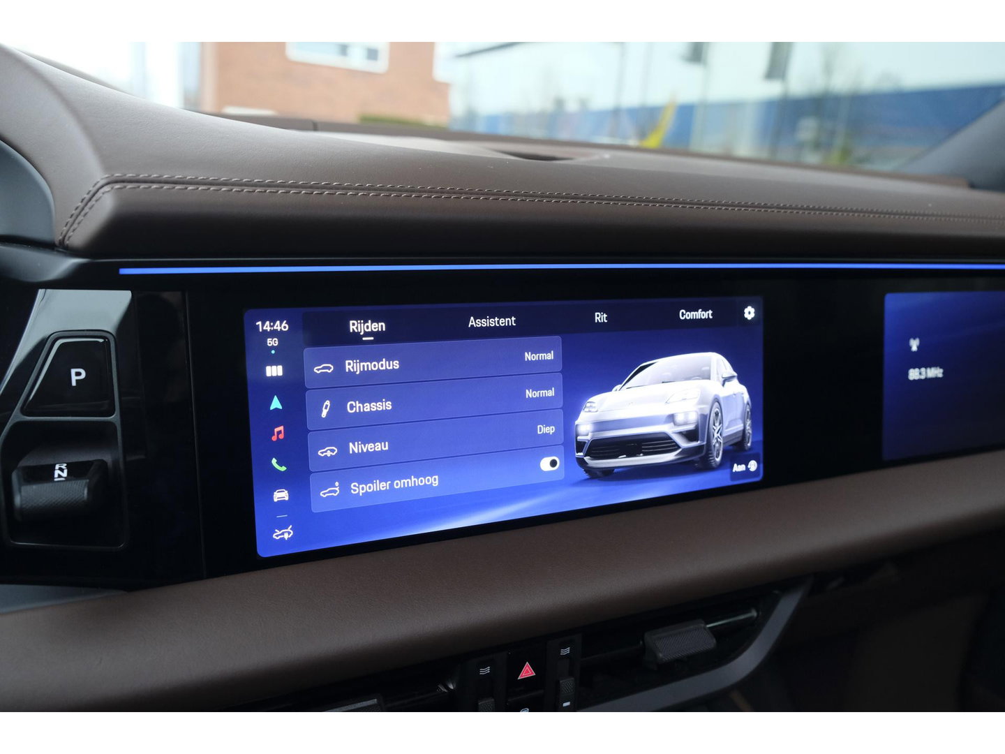 Porsche Macan 4 388pk 100kWh Panoramadak Luchtvering Bijrijdersdisplay 18-weg Sportstoelen Bose NLauto