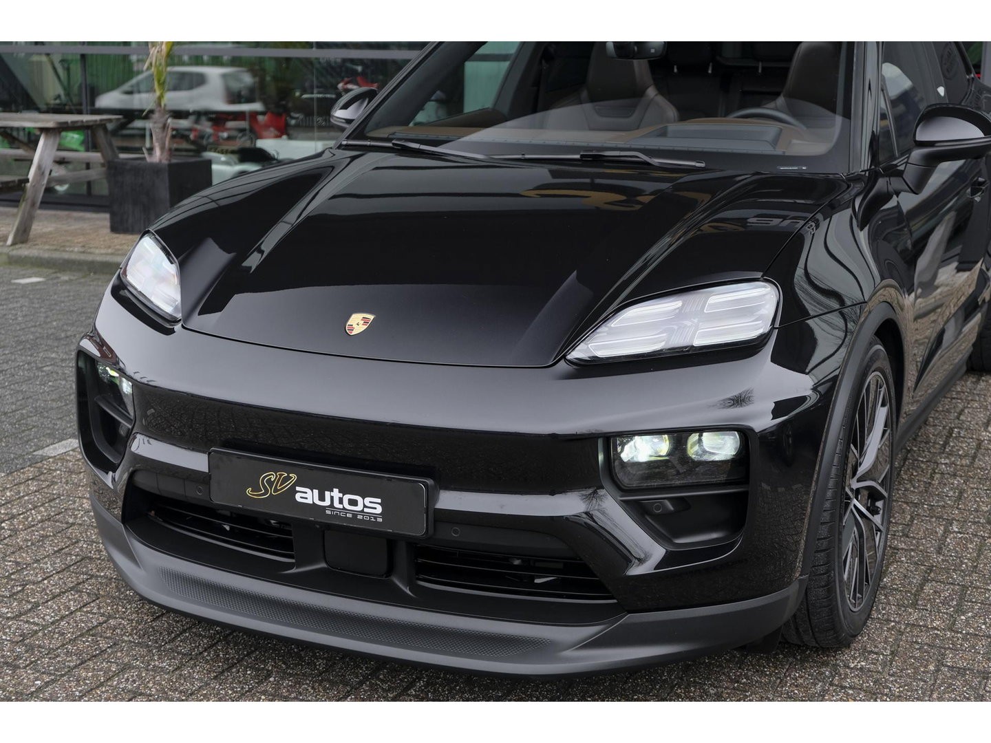 Porsche Macan 4 388pk 100kWh Panoramadak Luchtvering Bijrijdersdisplay 18-weg Sportstoelen Bose NLauto