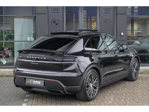 Porsche Macan 4 388pk 100kWh Panoramadak Luchtvering Bijrijdersdisplay 18-weg Sportstoelen Bose NLauto