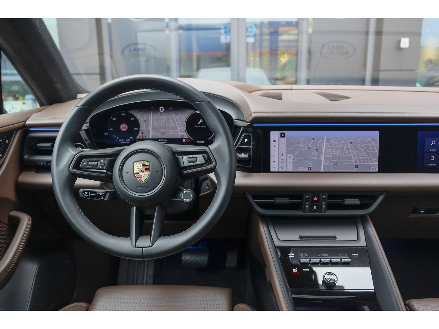 Porsche Macan 4 388pk 100kWh Panoramadak Luchtvering Bijrijdersdisplay 18-weg Sportstoelen Bose NLauto