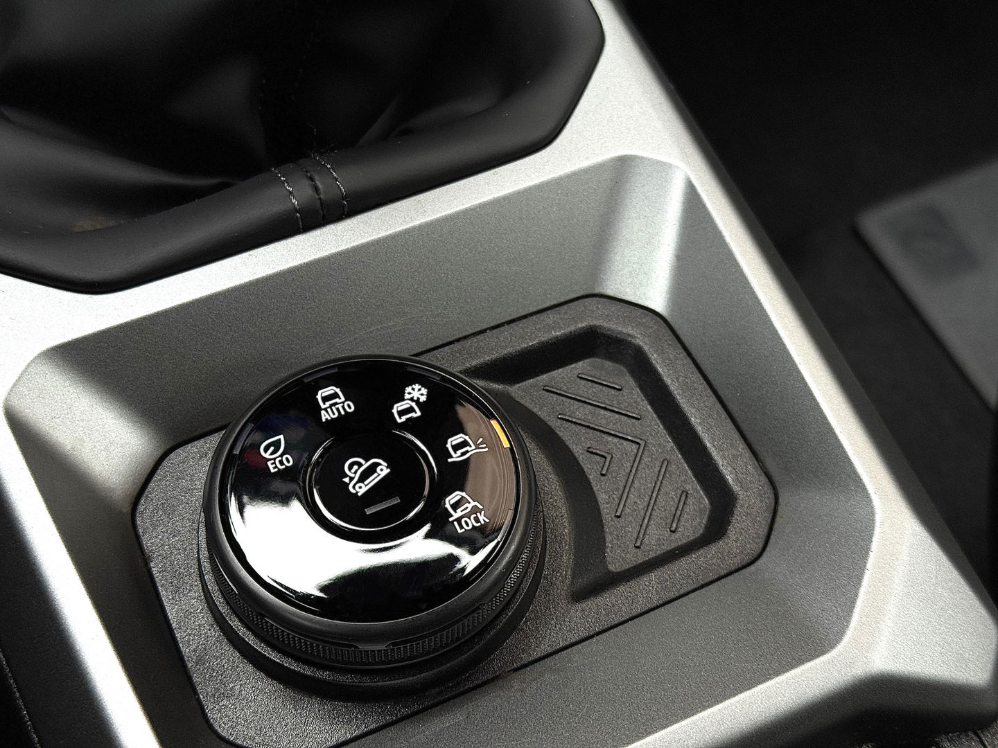 Dacia Duster 1.2 TCe 130 mild hybrid 4x4 Extreme | All-Terrain | 1500 KG Trekken | Apple Carplay | Android Auto | 360° Camera | Lane Assist | Dodehoeksensor | DAB | Led Flitsers | Keyless |