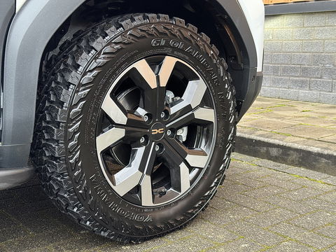 Dacia Duster 1.2 TCe 130 mild hybrid 4x4 Extreme | All-Terrain | 1500 KG Trekken | Apple Carplay | Android Auto | 360° Camera | Lane Assist | Dodehoeksensor | DAB | Led Flitsers | Keyless |