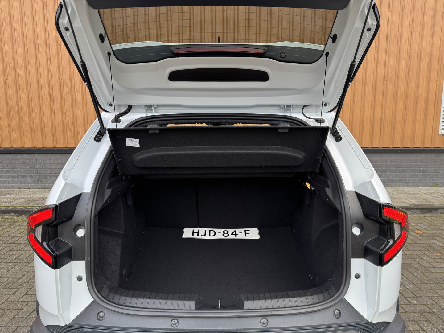 Dacia Duster 1.2 TCe 130 mild hybrid 4x4 Extreme | All-Terrain | 1500 KG Trekken | Apple Carplay | Android Auto | 360° Camera | Lane Assist | Dodehoeksensor | DAB | Led Flitsers | Keyless |