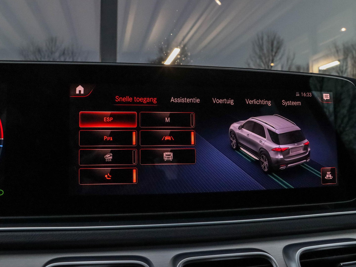 Mercedes-Benz GLE 350 e 4MATIC AMG | Nightpakket | Trekhaak | 1e eig. | Brilliant Blue