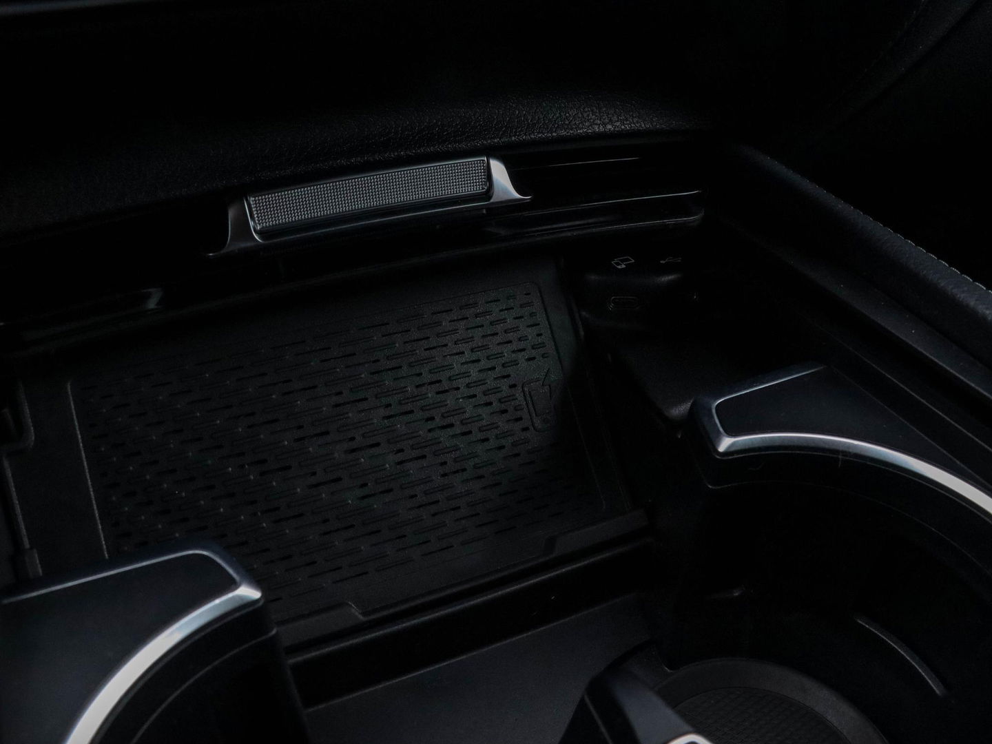 Mercedes-Benz GLE 350 e 4MATIC AMG | Nightpakket | Trekhaak | 1e eig. | Brilliant Blue