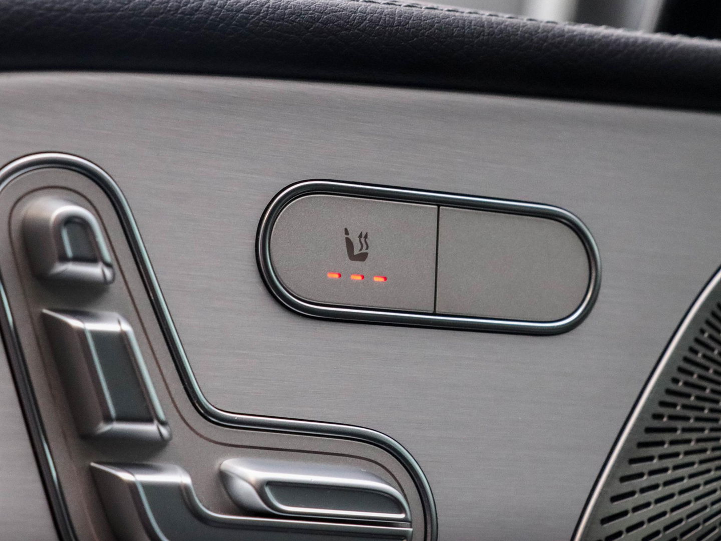 Mercedes-Benz GLE 350 e 4MATIC AMG | Nightpakket | Trekhaak | 1e eig. | Brilliant Blue