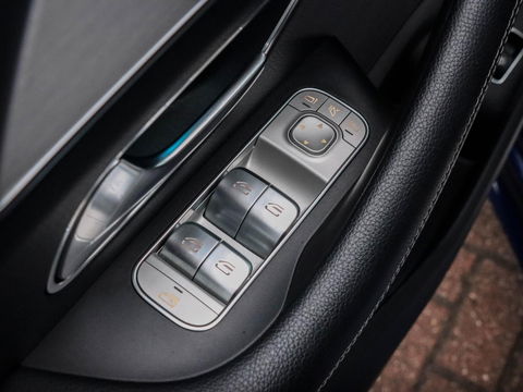 Mercedes-Benz GLE 350 e 4MATIC AMG | Nightpakket | Trekhaak | 1e eig. | Brilliant Blue
