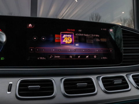 Mercedes-Benz GLE 350 e 4MATIC AMG | Nightpakket | Trekhaak | 1e eig. | Brilliant Blue