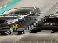 Škoda Octavia - Combi 1.0 TSI Sportline Automaat (VIRTUAL COCKPIT, APPLE CARPLAY, GROOT NAVI, SFEERVERLICHTING, STOELVERWARMING, CAMERA, KEYLESS, GETINT GLAS, TREKHAAK, NIEUWSTAAT)