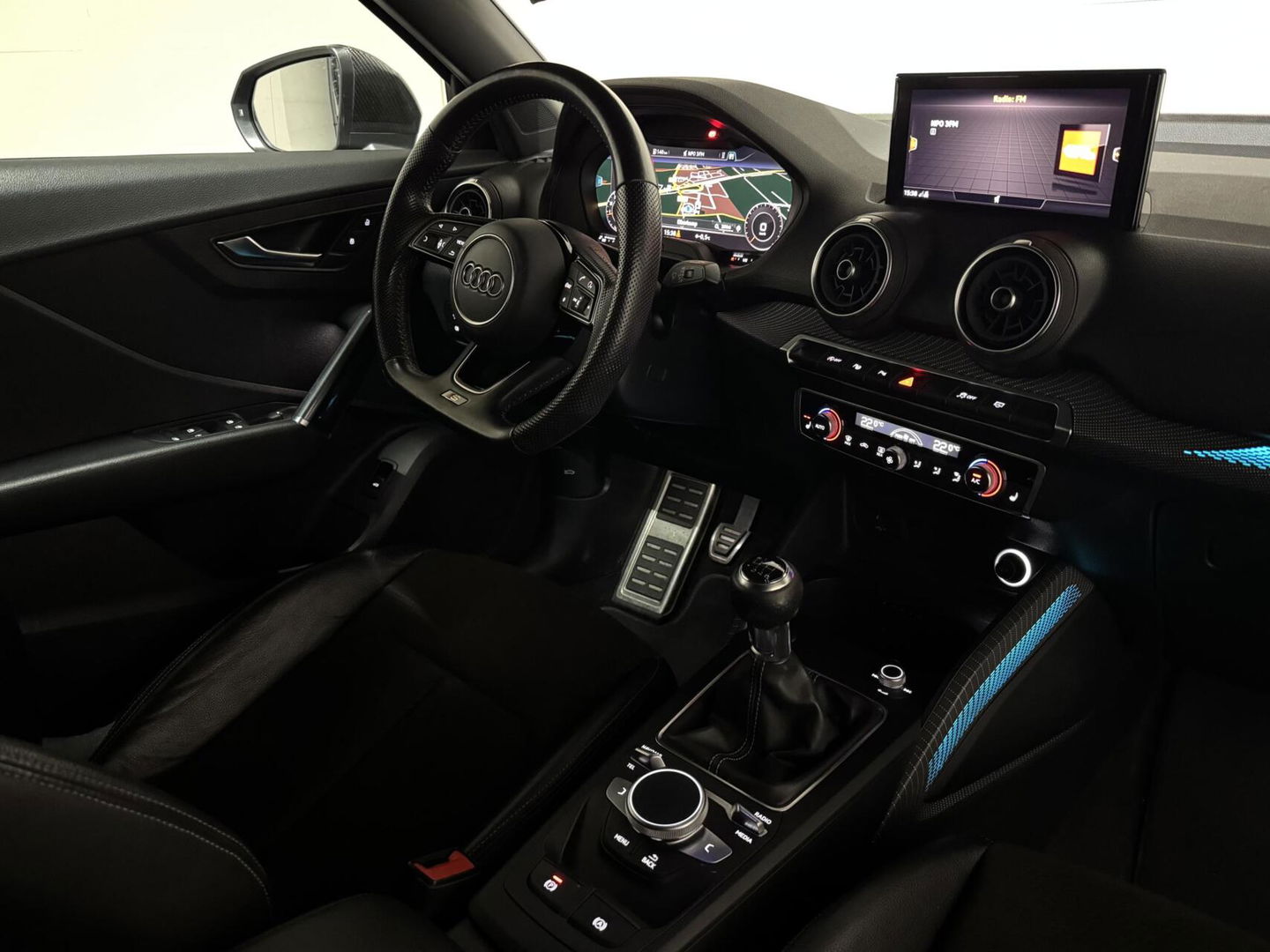 Audi Q2 35 TFSI S-Line Black Edition Virtual Sfeer Camera NAP