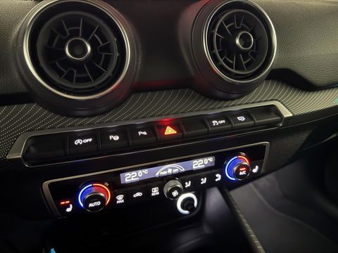Audi Q2 35 TFSI S-Line Black Edition Virtual Sfeer Camera NAP