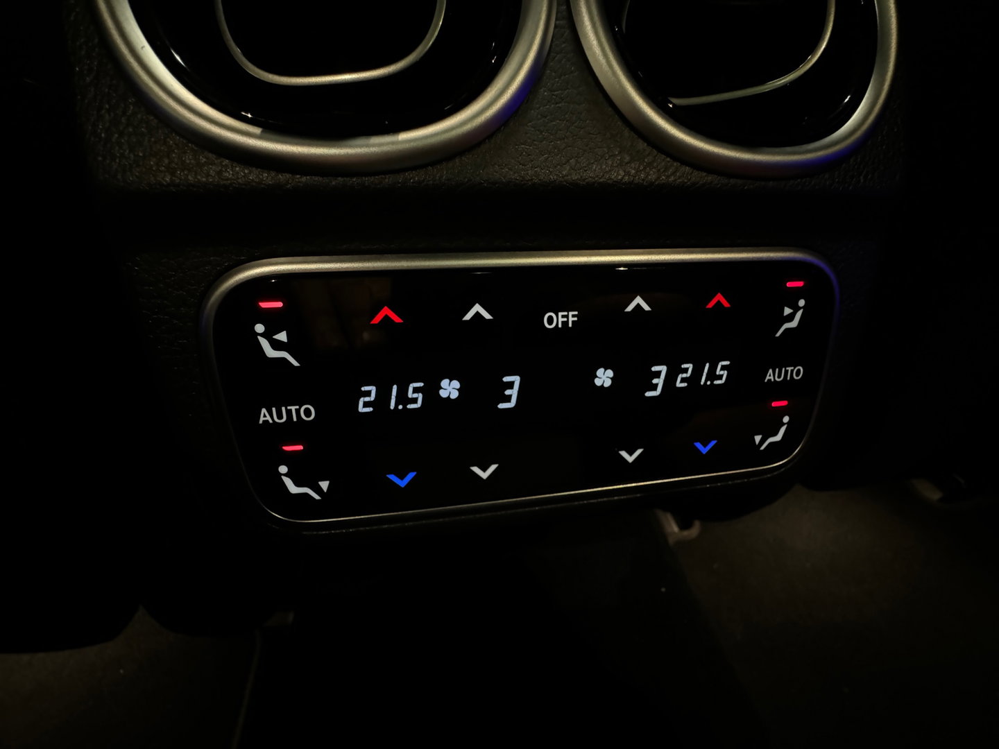 Mercedes-Benz C-Klasse 200 AMG Pano|Keyless|Memory|Burmester