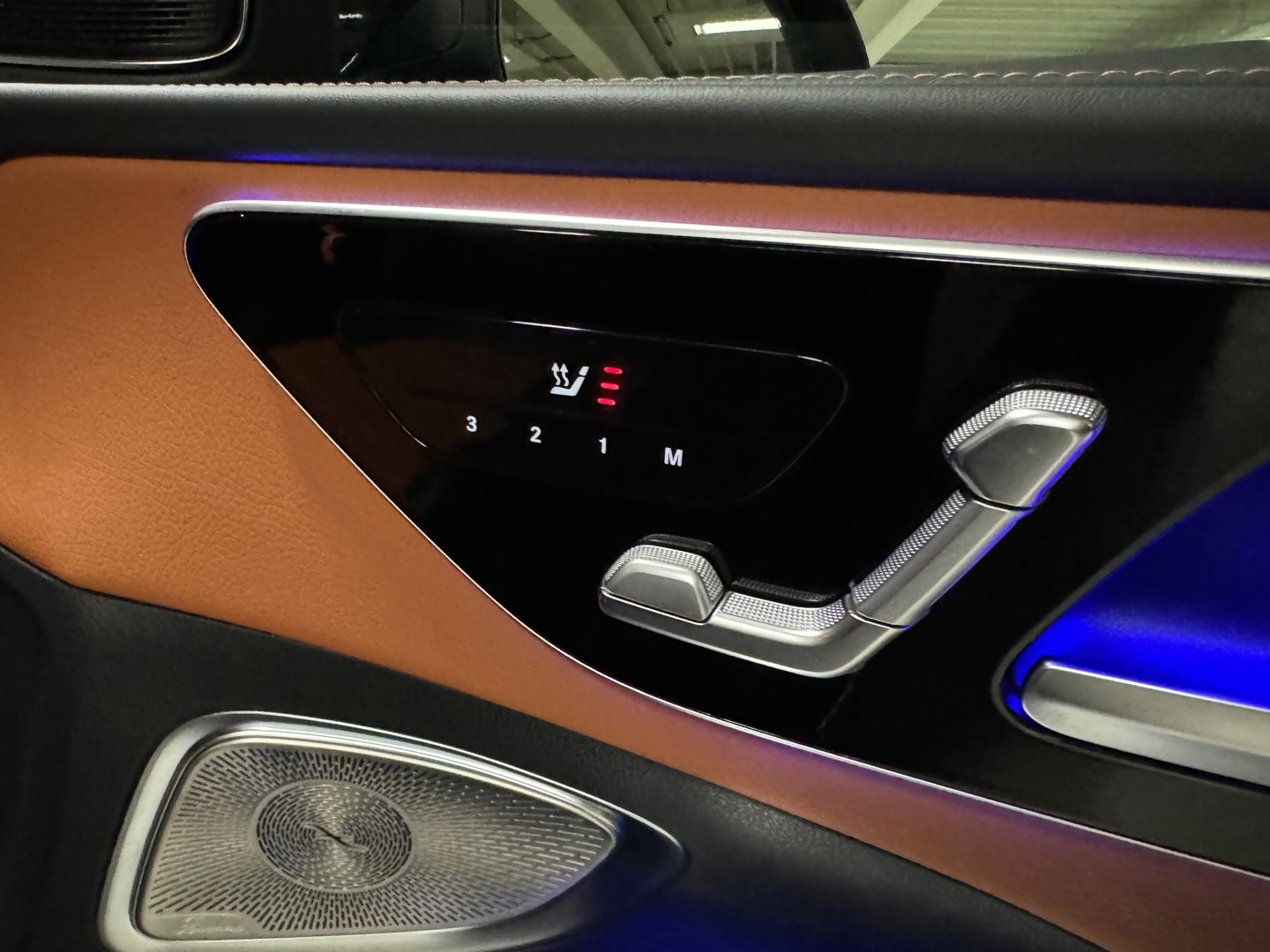 Mercedes-Benz C-Klasse 200 AMG Pano|Keyless|Memory|Burmester