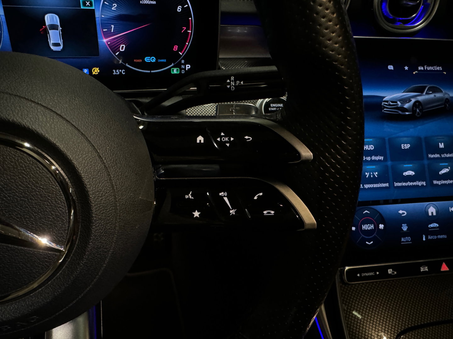 Mercedes-Benz C-Klasse 200 AMG Pano|Keyless|Memory|Burmester