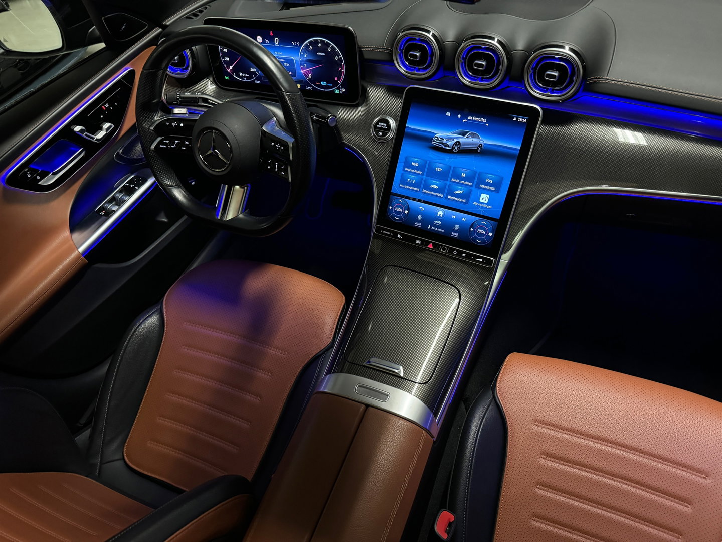 Mercedes-Benz C-Klasse 200 AMG Pano|Keyless|Memory|Burmester