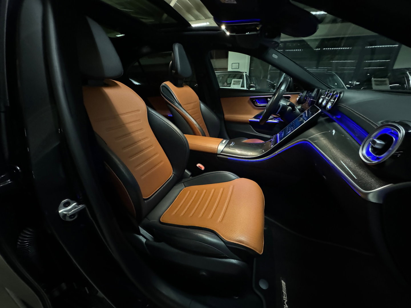 Mercedes-Benz C-Klasse 200 AMG Pano|Keyless|Memory|Burmester