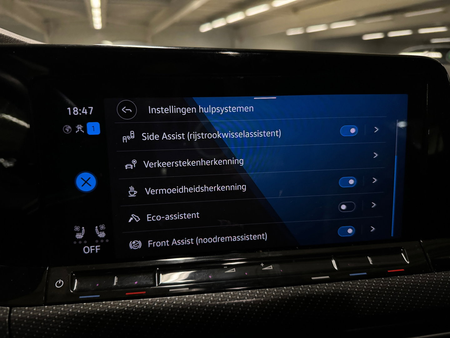 Volkswagen Golf 2.0 TSI R 4M Performance Pano|HuD|H/K|Akrapovic