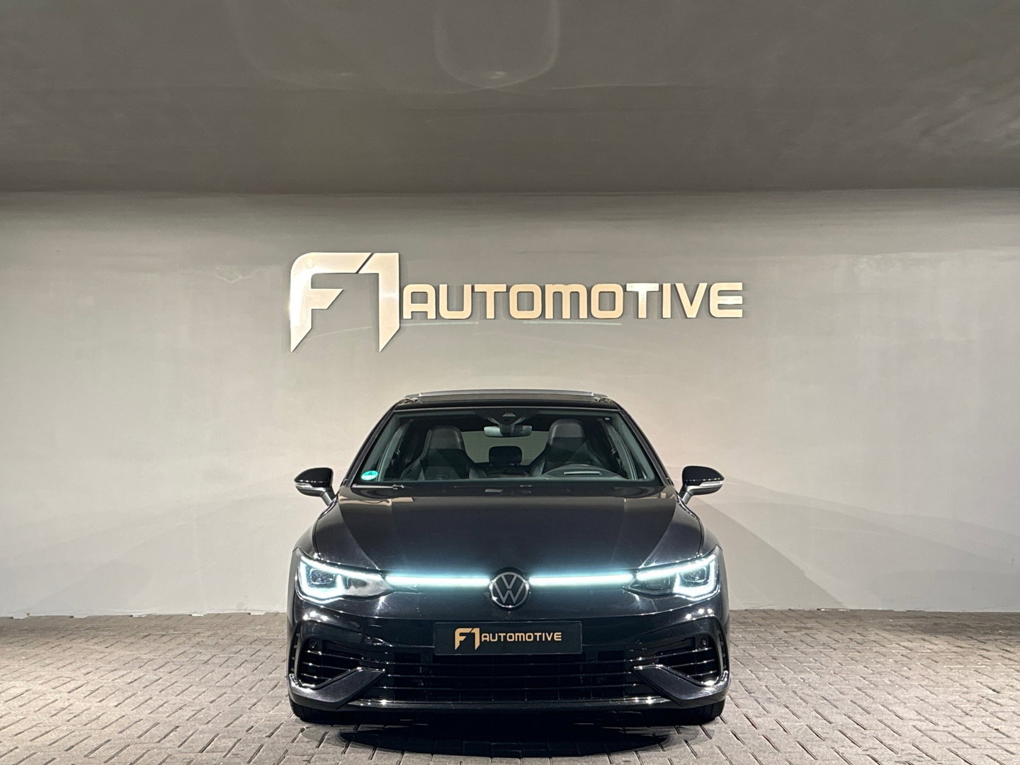 Volkswagen Golf 2.0 TSI R 4M Performance Pano|HuD|H/K|Akrapovic