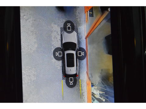 Volvo XC60 T6 Hybride AWD Black Edition | Head-Up Display | Trekhaak | Stoel + Stuur Verwarming | Panoramadak | Pilot-assist |