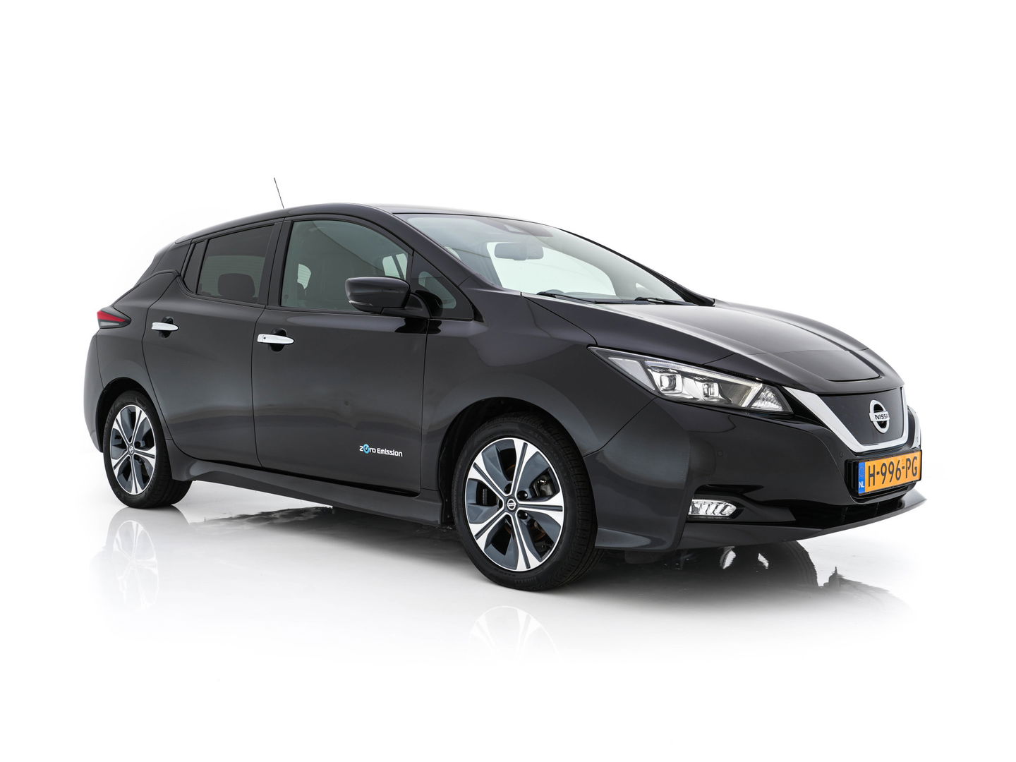 Nissan Leaf Tekna 40 kWh (SOH-83%) (INCL-BTW) *Aut.*LEATHER | FULL-LED | BOSE-AUDIO | TOPVIEW | DAB | KEYLESS | NAVI-FULLMAP | DAB | HEATED-COMFORTSEATS | PRIVACY-GLASS | ADAPTIVE-CRUISE | 17''ALU*