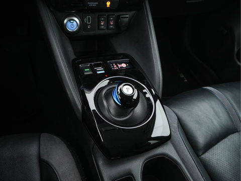 Nissan Leaf Tekna 40 kWh (SOH-83%) (INCL-BTW) *Aut.*LEATHER | FULL-LED | BOSE-AUDIO | TOPVIEW | DAB | KEYLESS | NAVI-FULLMAP | DAB | HEATED-COMFORTSEATS | PRIVACY-GLASS | ADAPTIVE-CRUISE | 17''ALU*