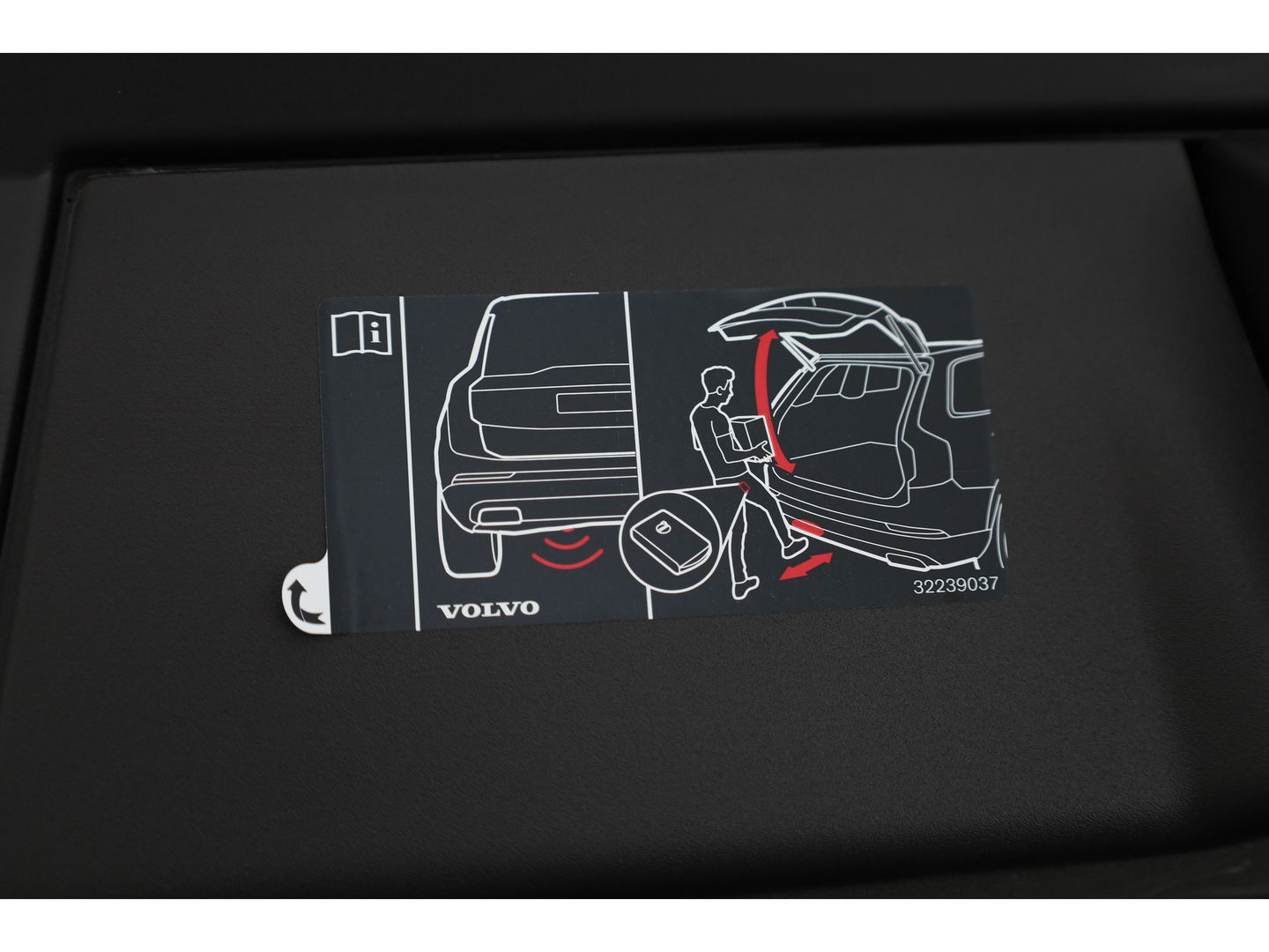 Volvo V90 B4 D Ultimate Bright 197pk | Pano | HUD | 360cam | H&K | Memory seats | Standkachel |