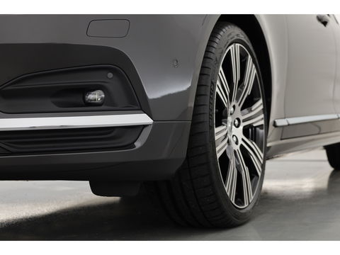 Volvo V90 B4 D Ultimate Bright 197pk | Pano | HUD | 360cam | H&K | Memory seats | Standkachel |