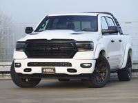 Dodge Ram 1500 - | Laramie | 5.7 V8 | 4x4 | Crew Cab | Fenders | 22 inch Wheels | LPG |  Nieuw binnen!