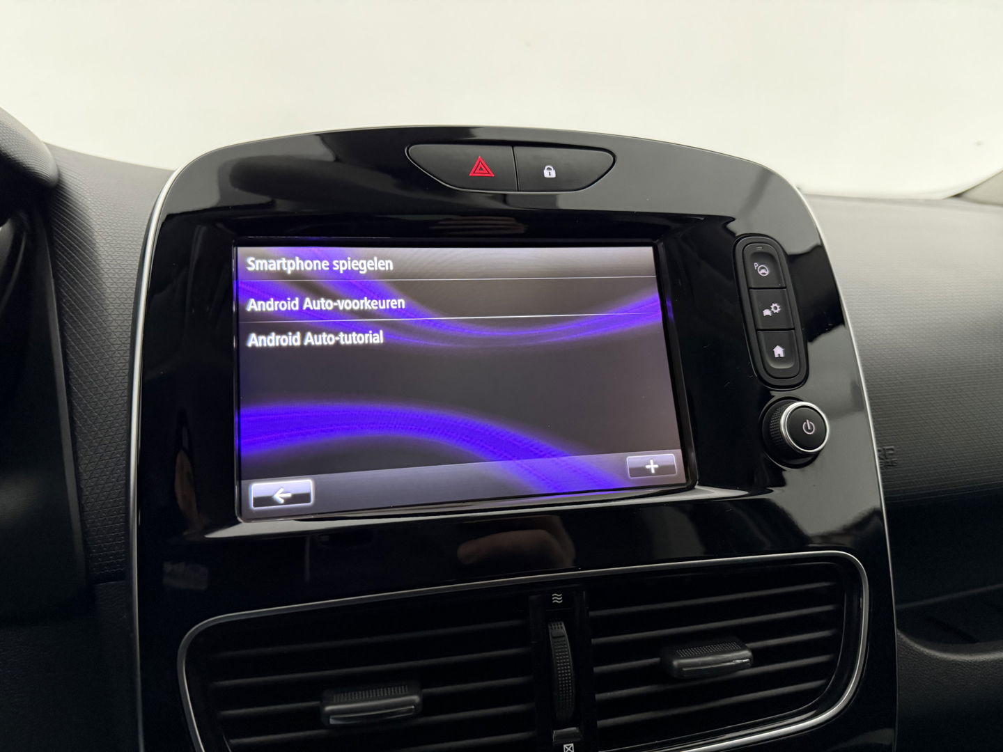 Renault Clio 0.9 TCe | Bose | LED | Clima | Cruise | Camera | Carplay | Trekh. | Stoelverw. | Parkeersens. | NAP