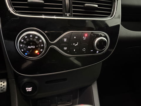 Renault Clio 0.9 TCe | Bose | LED | Clima | Cruise | Camera | Carplay | Trekh. | Stoelverw. | Parkeersens. | NAP