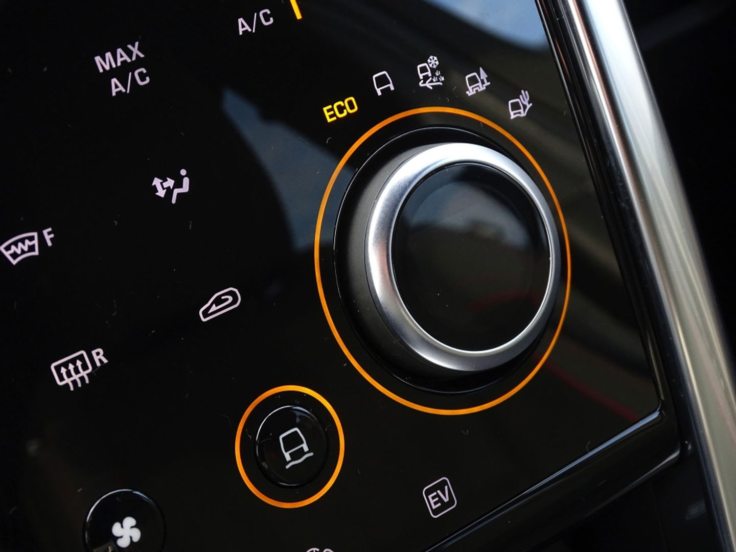 Land Rover Discovery Sport P300e 300PK automaat / R-Dynamic S / LED / 360° camera