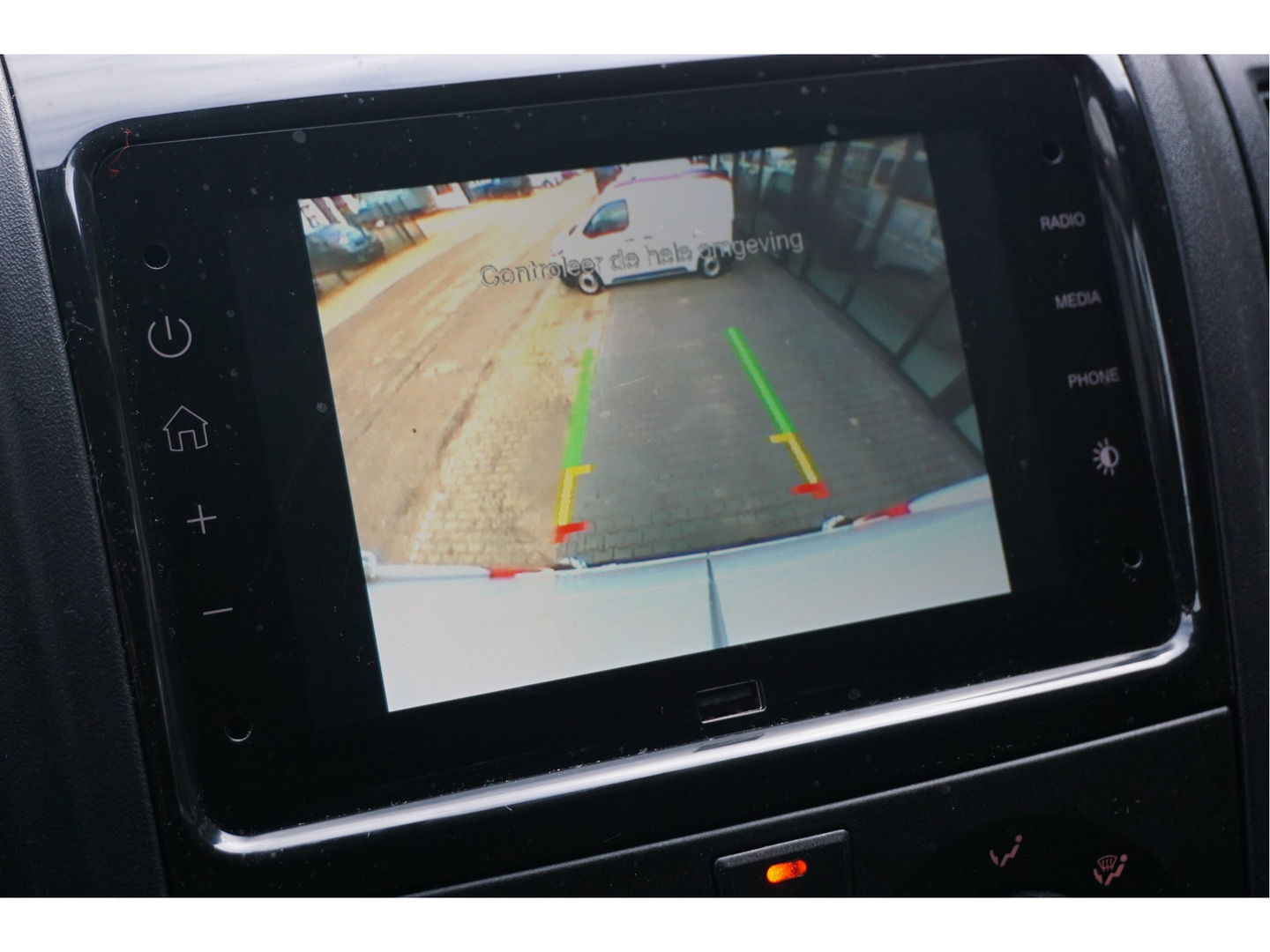 Peugeot Boxer 35 2.2 140PK L2H2 BPM VRIJ!! Apple CP / Android A, Airco, Cam, 270° Deur!! NR. J417*